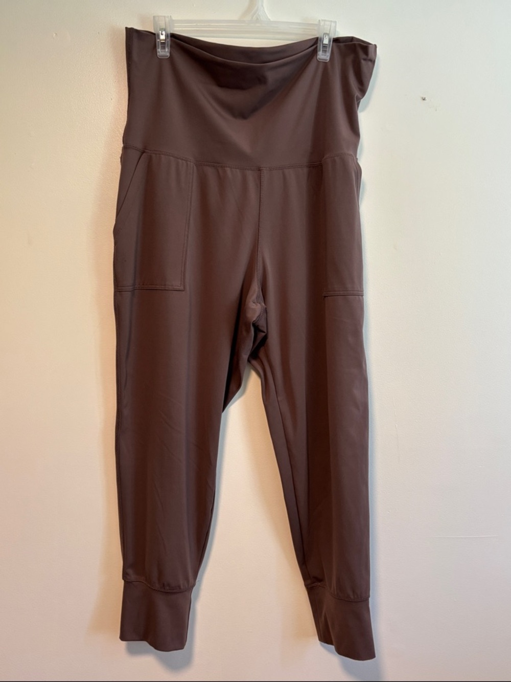 ⭐ 3 for $15 Danskin Stretch Active Pants in Mauve Brown